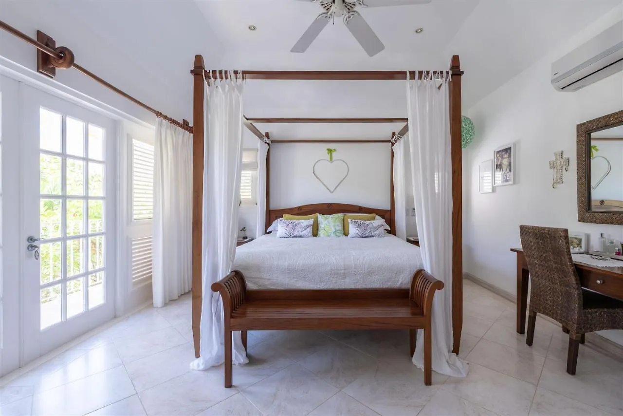 Shimmers, Stunning, Stylish West Coast Villa Saint Peter